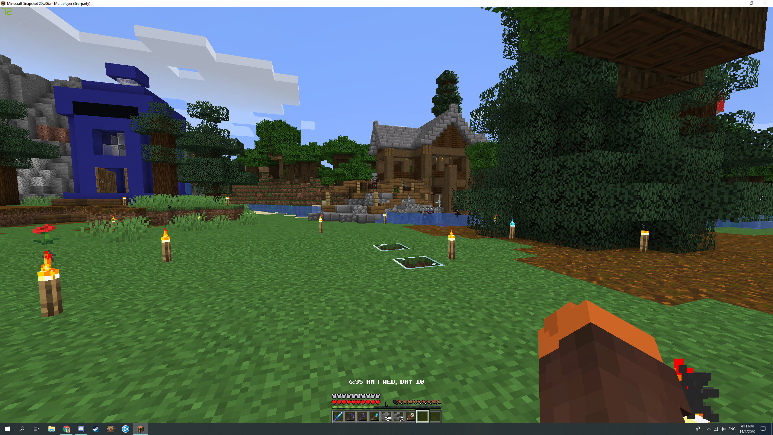 Screenshot of the server with different buildings.